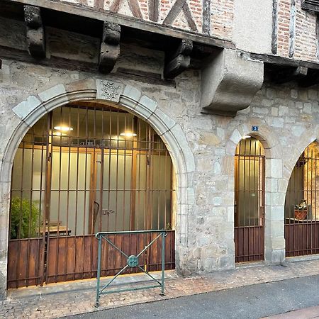 Poppy Appartement De Charme A 2 Min Centre-Ville Figeac Exterior photo